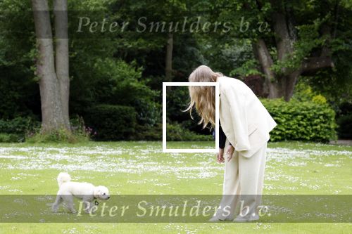Den Haag 7 juni 2024
Fotouurte met de koninklijke familie op Huis ten Bosch .
Aanwezig Koning Willem Alexander Koningin Maxima Prinses Amalia Prinses Alexia Prinses Ariane en hun hondje Rambo.