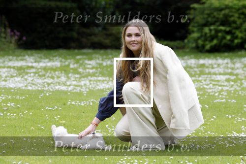 Den Haag 7 juni 2024
Fotouurte met de koninklijke familie op Huis ten Bosch .
Aanwezig Koning Willem Alexander Koningin Maxima Prinses Amalia Prinses Alexia Prinses Ariane en hun hondje Rambo.