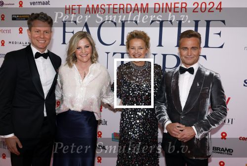 Amsterdam 8 juni 2024
Het Amsterdam diner in AFAS live . Vele Bekende mensen en zakenmensen kwamen naar het gala waar geld opgehaald wordt voor het aids fonds. Prinses Mabel