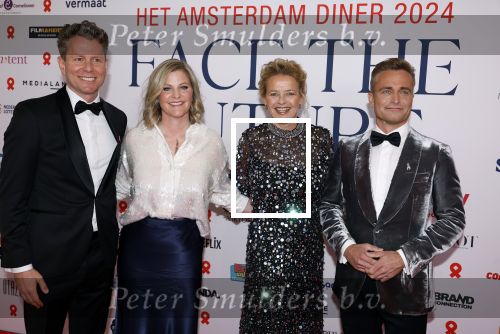 Amsterdam 8 juni 2024
Het Amsterdam diner in AFAS live . Vele Bekende mensen en zakenmensen kwamen naar het gala waar geld opgehaald wordt voor het aids fonds. Prinses Mabel