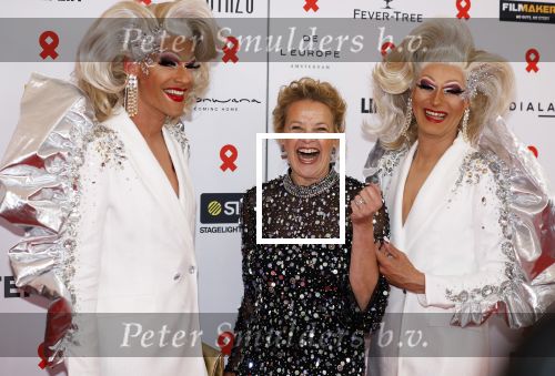 Amsterdam 8 juni 2024
Het Amsterdam diner in AFAS live . Vele Bekende mensen en zakenmensen kwamen naar het gala waar geld opgehaald wordt voor het aids fonds. Prinses Mabel