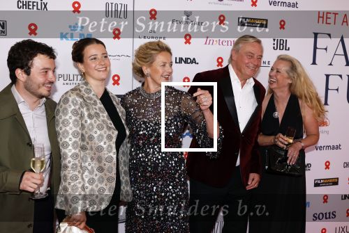 Amsterdam 8 juni 2024
Het Amsterdam diner in AFAS live . Vele Bekende mensen en zakenmensen kwamen naar het gala waar geld opgehaald wordt voor het aids fonds. Prinses Mabel met oa haar zwager (r) en Willemijn Verloop