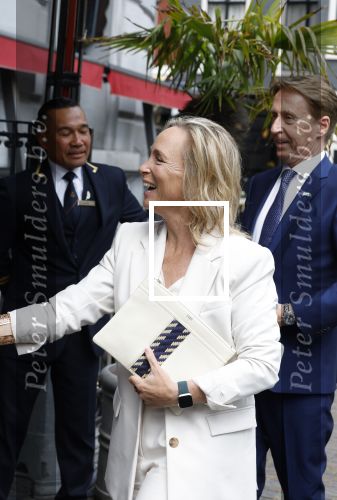 Den Haag 13 juni 2024
Prinses Margarita en Cees Wijburg arriveren bij Hotel des Indes voor de nationale veteranendag.
