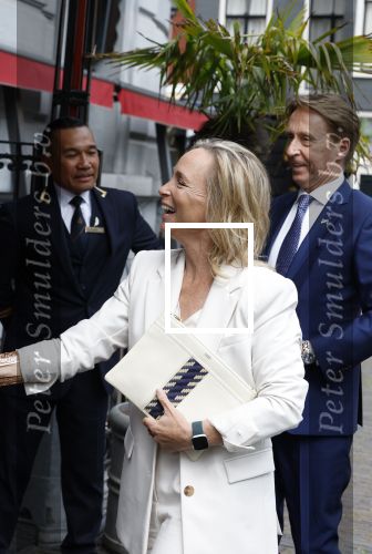 Den Haag 13 juni 2024
Prinses Margarita en Cees Wijburg arriveren bij Hotel des Indes voor de nationale veteranendag.