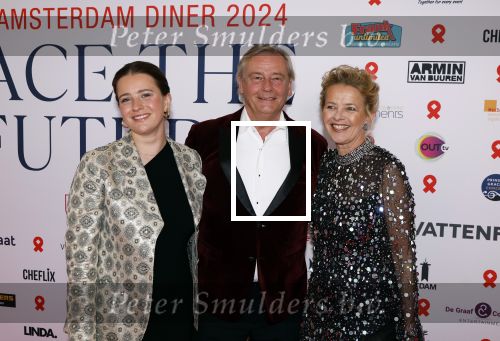 Amsterdam 8 juni 2024
Het Amsterdam diner in AFAS live . Vele Bekende mensen en zakenmensen kwamen naar het gala waar geld opgehaald wordt voor het aids fonds. Prinses Mabel met zwager en nichtje