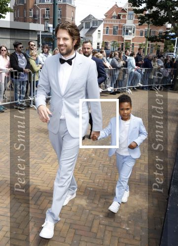 Scheveningen 9 juni 2024
Premiere Frozen in het Afas Circustheater. renze Klamer kwam met zijn kinderen
