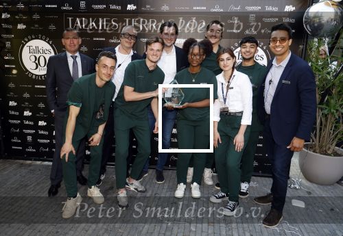 Amsterdam 6 juni 2024
Talkies terras awards bij het College Hotel . Winnaar restaurant Mondi