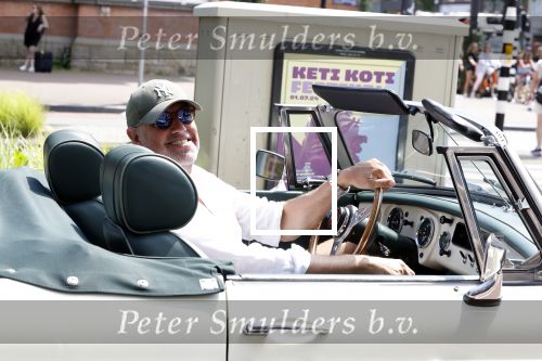 Amsterdam 24 juni 2024
Richard Kemper in zijn 50 jaar oude MG Cabrio uit 1974