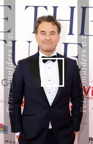 Amsterdam 8 juni 2024
Het Amsterdam diner in AFAS live . Vele Bekende mensen en zakenmensen kwamen naar het gala waar geld opgehaald wordt voor het aids fonds. Rik v d Westelaken