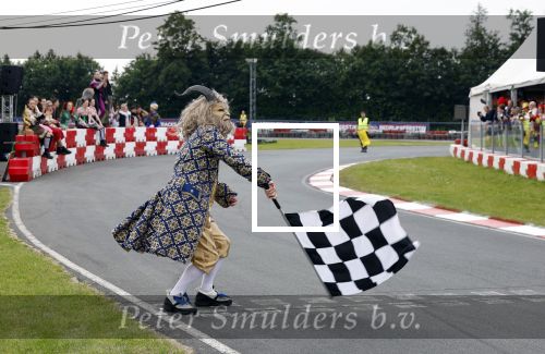 Lelystad 13 juni 2024
Rob kamphues en Jan Jaap v Roon organiseren met stichting groot hart een event , het grote race circus komt eraan, op de kartbaan in Lelystad .  Patrick Stoof is de presentator en ook Jack Plooij draagt zijn steentje bij. Rob Kamphues was er samen met zijn vriendin