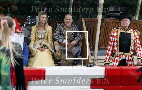 Lelystad 13 juni 2024
Rob kamphues en Jan Jaap v Roon organiseren met stichting groot hart een event , het grote race circus komt eraan, op de kartbaan in Lelystad .  Patrick Stoof is de presentator en ook Jack Plooij draagt zijn steentje bij. Rob Kamphues was er samen met zijn vriendin