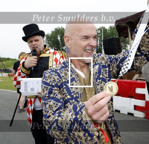 Lelystad 13 juni 2024
Rob kamphues en Jan Jaap v Roon organiseren met stichting groot hart een event , het grote race circus komt eraan, op de kartbaan in Lelystad .  Patrick Stoof is de presentator en ook Jack Plooij draagt zijn steentje bij. Rob Kamphues was er samen met zijn vriendin