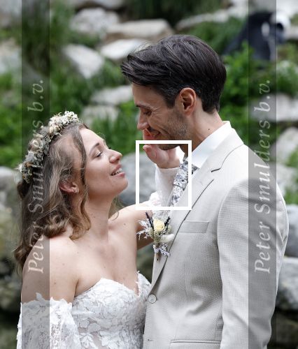 Arnhem 27 mei 2024
Trouwen Robbert de Nijs en zijn vrouw Sharon in Burgers Zoo. Zijn vader Rob de Nijs en moeder Belinda Meuldijk waren de getuigen .