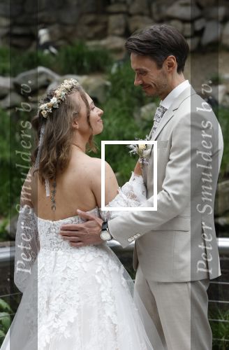 Arnhem 27 mei 2024
Trouwen Robbert de Nijs en zijn vrouw Sharon in Burgers Zoo. Zijn vader Rob de Nijs en moeder Belinda Meuldijk waren de getuigen .