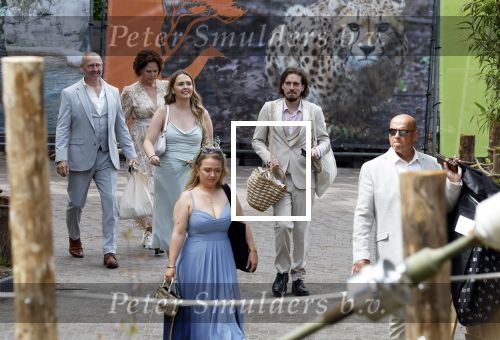 Arnhem 27 mei 2024
Trouwen Robbert de Nijs en zijn vrouw Sharon in Burgers Zoo. Zijn vader Rob de Nijs en moeder Belinda Meuldijk waren de getuigen .