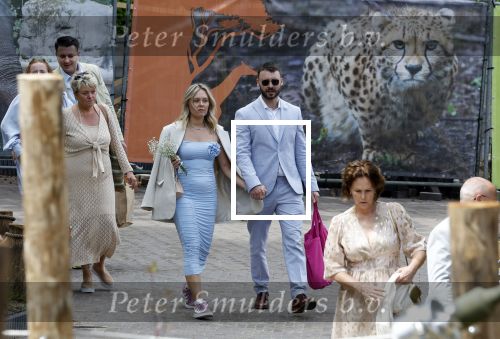 Arnhem 27 mei 2024
Trouwen Robbert de Nijs en zijn vrouw Sharon in Burgers Zoo. Zijn vader Rob de Nijs en moeder Belinda Meuldijk waren de getuigen .