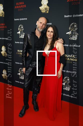 Amsterdam 3 juni 2024
Buma awards in de schouwburg  in Amsterdam . Sharon den Adel en Robert Westerholt ( Within Temptation)