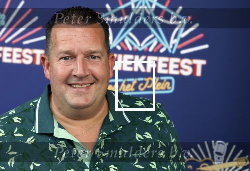 Zeewolde 29 mei 2024
Muziek feest op het plein in Zeewolde. Stef Ekkel