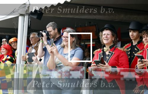 Lelystad 13 juni 2024
Rob kamphues en Jan Jaap v Roon organiseren met stichting groot hart een event , het grote race circus komt eraan, op de kartbaan in Lelystad .  Patrick Stoof is de presentator en ook Jack Plooij draagt zijn steentje bij.