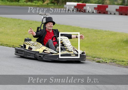 Lelystad 13 juni 2024
Rob kamphues en Jan Jaap v Roon organiseren met stichting groot hart een event , het grote race circus komt eraan, op de kartbaan in Lelystad .  Patrick Stoof is de presentator en ook Jack Plooij draagt zijn steentje bij.