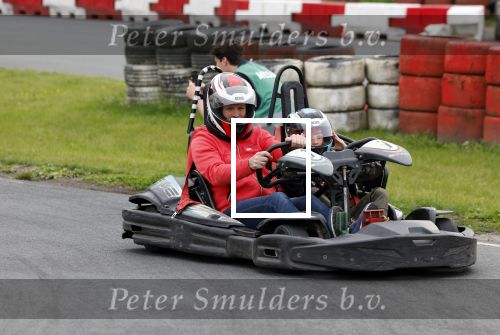 Lelystad 13 juni 2024
Rob kamphues en Jan Jaap v Roon organiseren met stichting groot hart een event , het grote race circus komt eraan, op de kartbaan in Lelystad .  Patrick Stoof is de presentator en ook Jack Plooij draagt zijn steentje bij.
