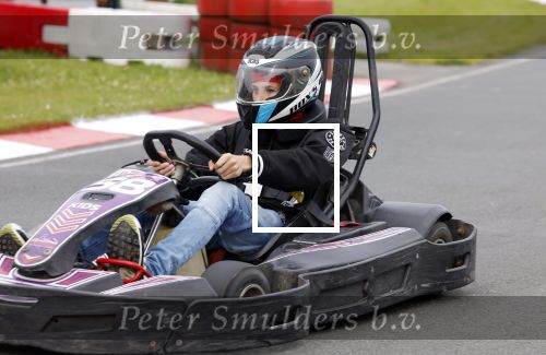 Lelystad 13 juni 2024
Rob kamphues en Jan Jaap v Roon organiseren met stichting groot hart een event , het grote race circus komt eraan, op de kartbaan in Lelystad .  Patrick Stoof is de presentator en ook Jack Plooij draagt zijn steentje bij.