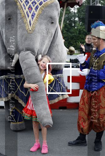 Lelystad 13 juni 2024
Rob kamphues en Jan Jaap v Roon organiseren met stichting groot hart een event , het grote race circus komt eraan, op de kartbaan in Lelystad .  Patrick Stoof is de presentator en ook Jack Plooij draagt zijn steentje bij.