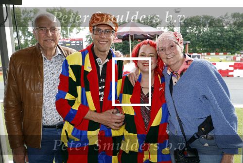 Lelystad 13 juni 2024
Rob kamphues en Jan Jaap v Roon organiseren met stichting groot hart een event , het grote race circus komt eraan, op de kartbaan in Lelystad .  Patrick Stoof is de presentator en ook Jack Plooij draagt zijn steentje bij.