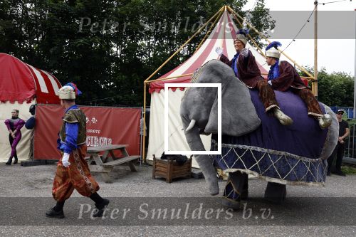 Lelystad 13 juni 2024
Rob kamphues en Jan Jaap v Roon organiseren met stichting groot hart een event , het grote race circus komt eraan, op de kartbaan in Lelystad .  Patrick Stoof is de presentator en ook Jack Plooij draagt zijn steentje bij.