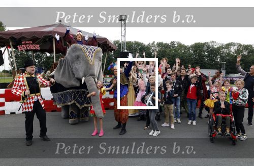 Lelystad 13 juni 2024
Rob kamphues en Jan Jaap v Roon organiseren met stichting groot hart een event , het grote race circus komt eraan, op de kartbaan in Lelystad .  Patrick Stoof is de presentator en ook Jack Plooij draagt zijn steentje bij.