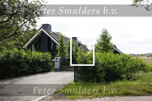 Amstelveen 30 mei 2024
Het huis / villa van Sven Kramer en Naomi v As aan de Amstel.