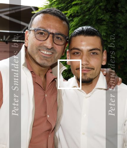Amsterdam 6 juni 2024
Talkies terras awards bij het College Hotel . Tamer Gonen met zoon