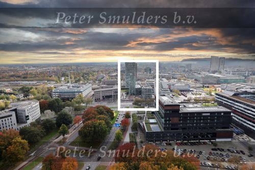 Eindhoven, 2 Mei 2025
Uitzicht op 80 meter vanuit de Bunkertoren met op het oosten de TU/e en in het zuiden het centrum van Eindhoven