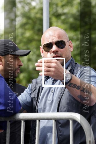 Zeewolde 29 mei 2024
Wesley Sneijder en Wesley Bronkhorst  bij muziekfeest op het plein. Tatoo Xess Xava