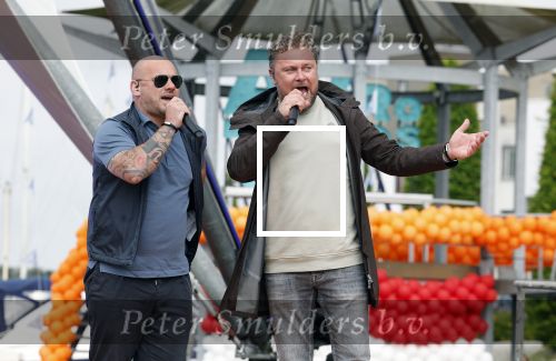 Zeewolde 29 mei 2024
Wesley Sneijder en Wesley Bronkhorst  bij muziekfeest op het plein