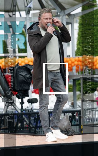 Zeewolde 29 mei 2024
Wesley Sneijder en Wesley Bronkhorst  bij muziekfeest op het plein