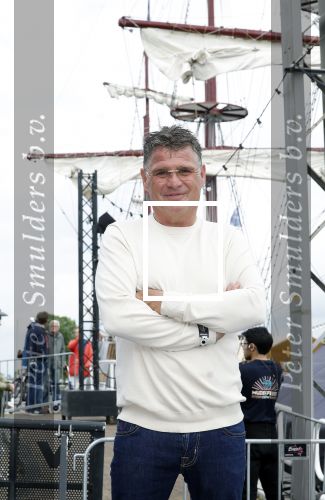 Zeewolde 29 mei 2024
Wolter Kroes ruim 20 kg afgevallen bij muziekfeest op het plein.