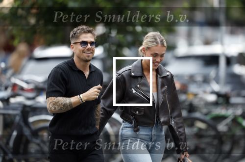 Amsterdam 26 juni 2025
Andre Hazes hand in hand met zijn nieuwe vriendin Noa Braaf op de beethovenstraat.