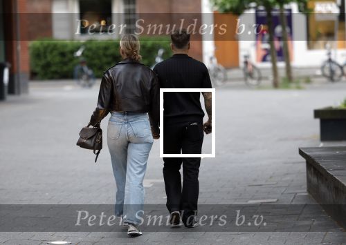 Amsterdam 26 juni 2025
Andre Hazes hand in hand met zijn nieuwe vriendin Noa Braaf op de beethovenstraat.