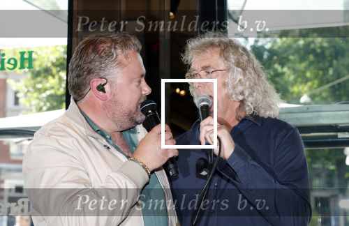 Amsterdam 11 juni 2025
Presentatie cd Wesly Bronkhorst bij grandcafe de Heinekenhoek. Arie Moppentapper radio 538