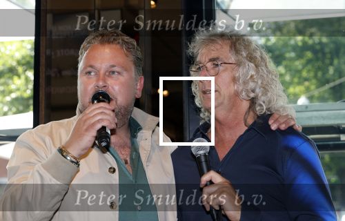 Amsterdam 11 juni 2025
Presentatie cd Wesly Bronkhorst bij grandcafe de Heinekenhoek. Arie Moppentapper radio 538