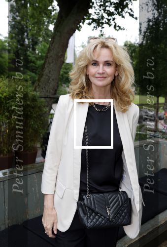 Amsterdam 5 juni 2025
Uiteiking talkies terras awards en presentatie Cover met daarop Nicolette v Dam . Event vond plaats bij Hotel Arena .  Daphne Deckers