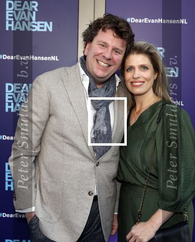 Amsterdam 16 juni 2025
Premiere Dear Evan Hansen in het deLaMar theater . Dominic Seldis met vrouw