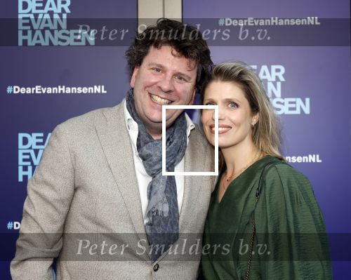 Amsterdam 16 juni 2025
Premiere Dear Evan Hansen in het deLaMar theater . Dominic Seldis met vrouw