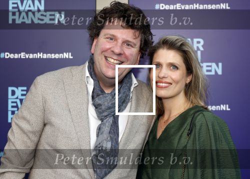 Amsterdam 16 juni 2025
Premiere Dear Evan Hansen in het deLaMar theater . Dominic Seldis met vrouw