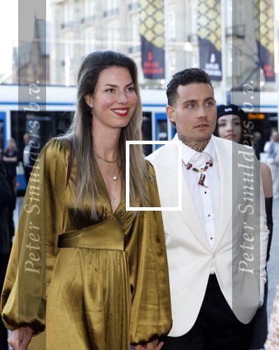 Amsterdam 2 juni 2025
Uitreiking Buma prijzen in de schouwburg van Amsterdam. Douwe Bob kwam met zijn vrouw
