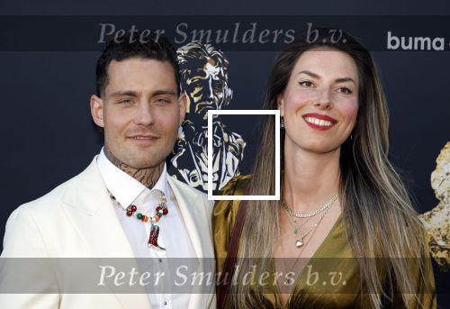 Amsterdam 2 juni 2025
Uitreiking Buma prijzen in de schouwburg van Amsterdam. Douwe Bob kwam met zijn vrouw