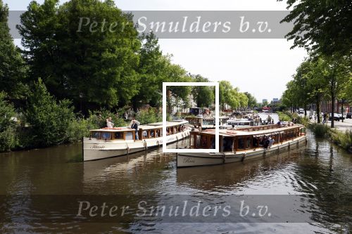 Amsterdam 19 juni 2025
Extinction Rebellion is een internationale, activistische beweging die zich verzet tegen klimaatverandering en het verlies van biodiversiteit. Ze hebben met boten twee bruggen op de grachten geblokkeerd . Meerdere rondvaartboten konden er niet door . Op die boten zaten oa Michael v Gerwen Won Yip irene v d Laar Martijn Koolhoven David Bijlsma en Carolien ter Linden