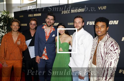 Hilversum 10 juni 2025
Premiere Full Moon in bioscoop Hilversum. Cast Kay Greidanus, Joep Paddenburg, David Cocheret, Selina Wiesman, Matthijs van de Sande Bakhuyzen, Yannick Jozefzoon poseren voorafgaand van de premiere Full Moon in Vue Hilversum