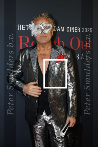 Amsterdam 14 juni 2025
Amsterdam diner in het afas live .  Gordon kwam met Estelle Cruyff
